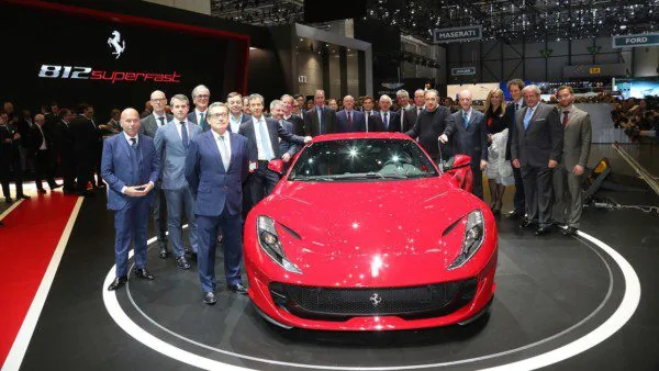 Ferrari 812 Superfast заставит забыть о F12tdf