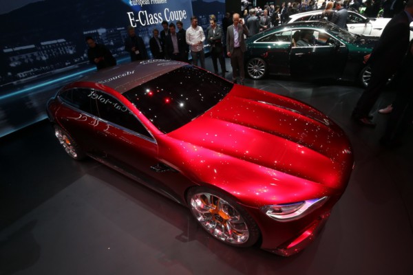 Немцы представили Mercedes-AMG GT Concept