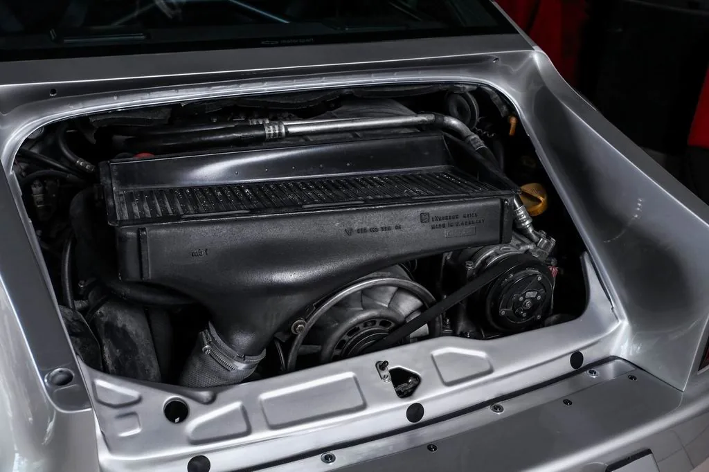 Двигатель Porsche 911 Turbo (965)