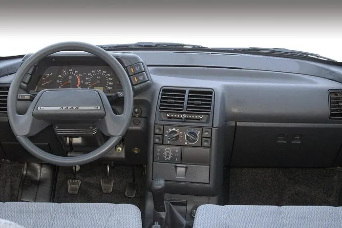 Долгая дорога: история ВАЗ-2110 и Lada Priora