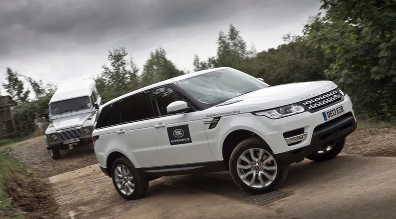 Land Rover Defender Sport