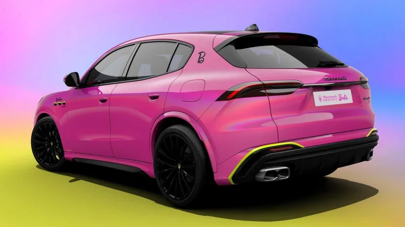 Maserati Grecale у версії для Барбі