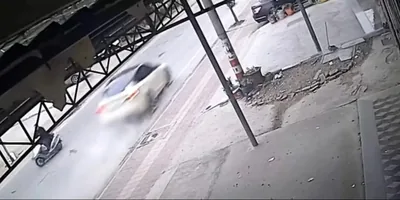 Некерована Tesla