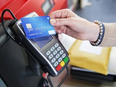 Платити готівкою за бензин заборонять в Україні