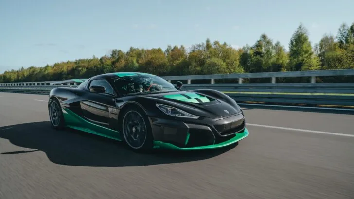 Електричний гіперкар Rimac Nevera