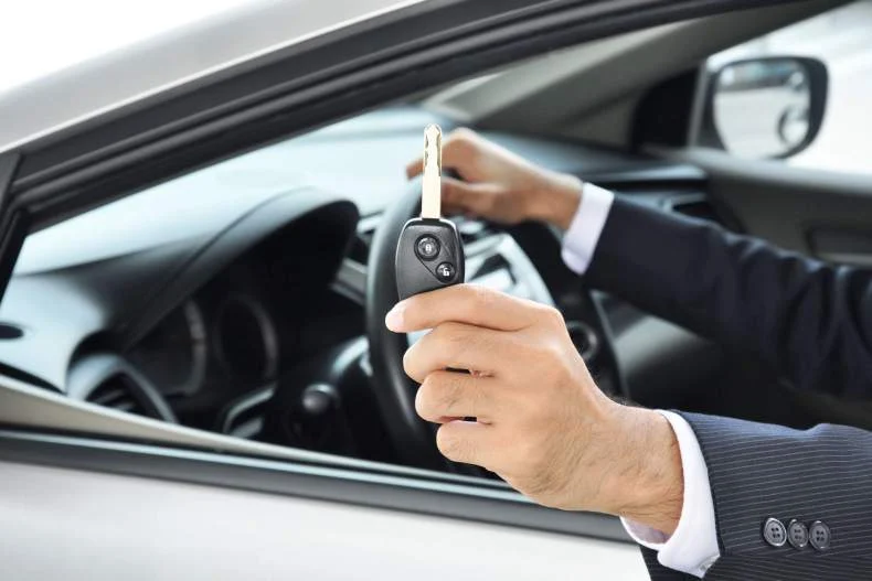 зняття з обліку автомобіля коли потрібно перереєстрація продаж