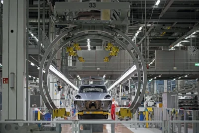 Porsche GaN нітрид галію Burmester аудіосистема 2027