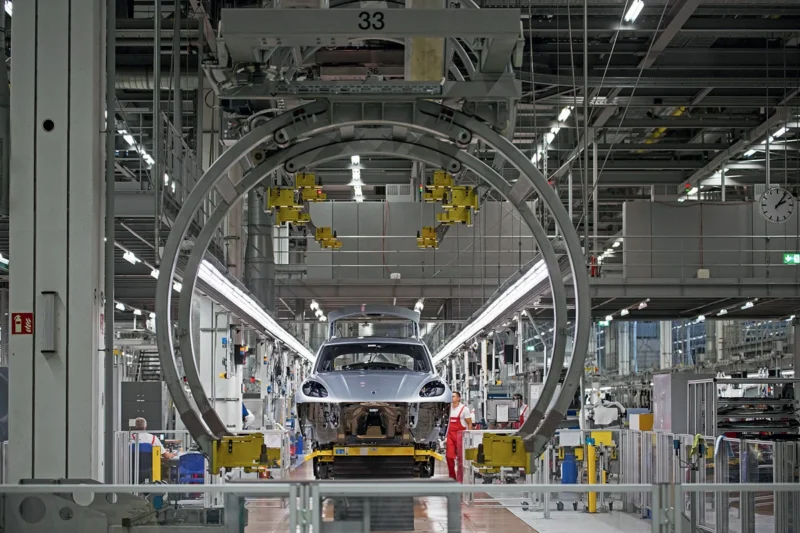 Porsche GaN нітрид галію Burmester аудіосистема 2027