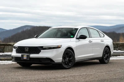 Honda Accord 50 років 1976 15 мільйонів США історія