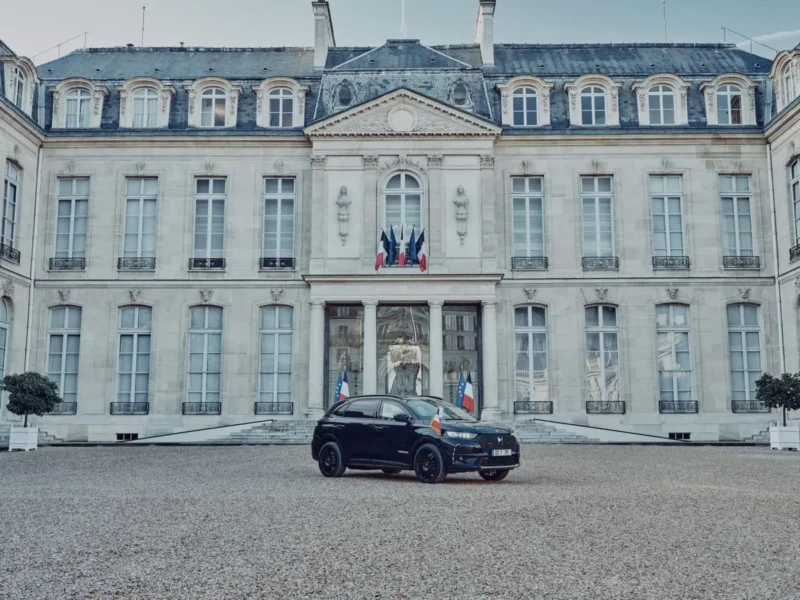 DS N7 ELYSEE президент Франції броньований електромобіль