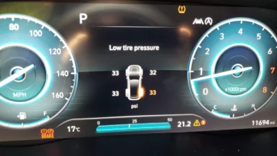 TPMS низький тиск індикатор не гасне що робити