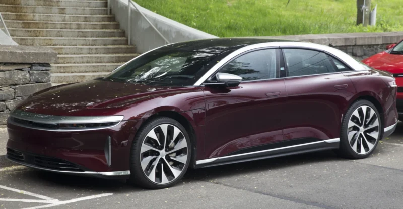 Lucid Air відкликання 27 тисяч пожежний ризик 2026